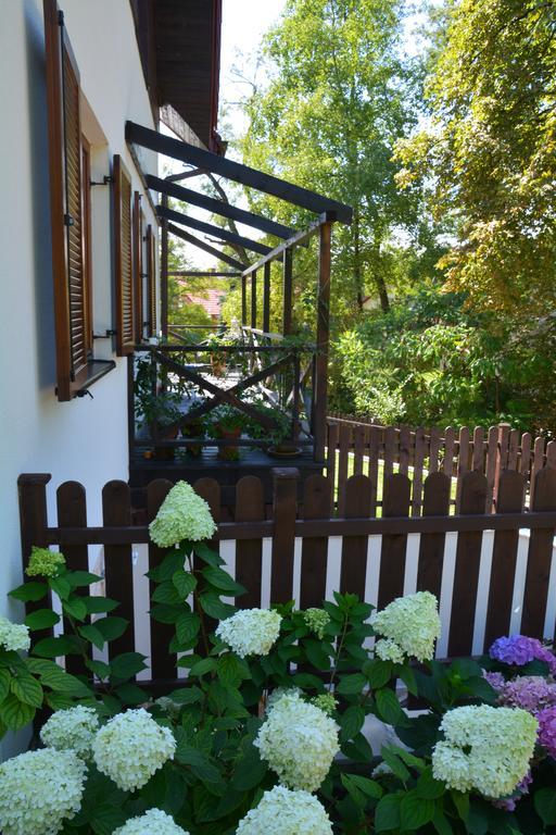 Villa Lesna 6 - House With A Garden à Bolechowice Extérieur photo